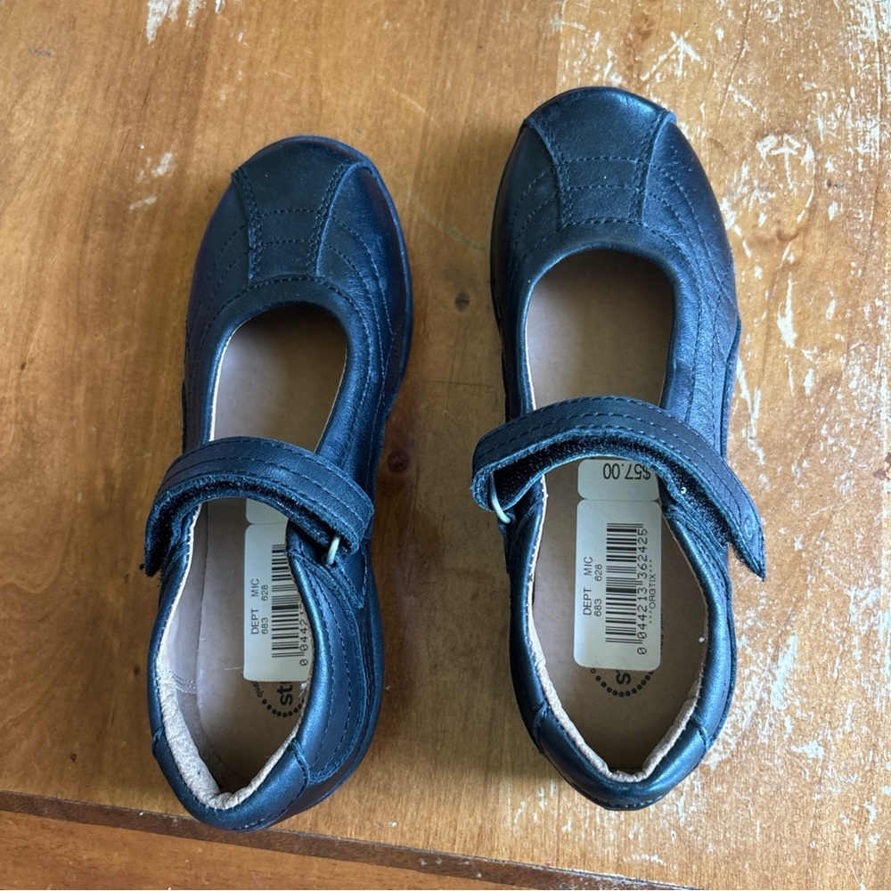 Black Kids Mary Jane Shoes with Hook-and-Loop Strap size 1 stride rite new